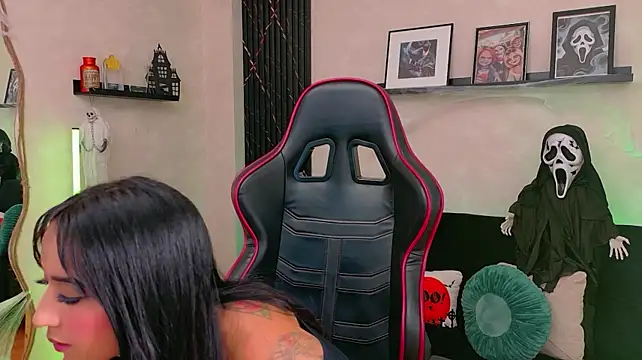 EmmyEvans1 Webcamshow