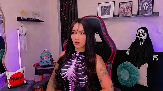 EmmyEvans1 Live XXX-Chat