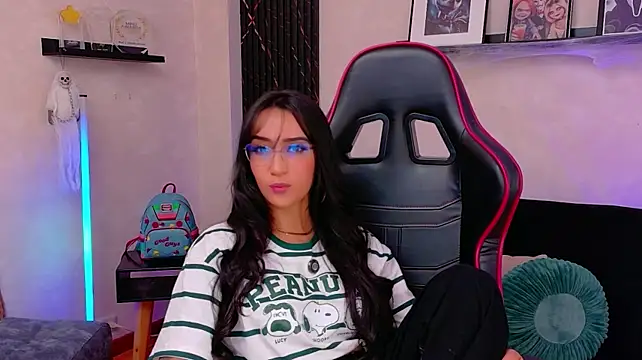 Chat +18 de EmmyEvans1 ao vivo