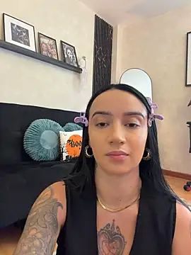 Chatroom XXX en direct de EmmyEvans1
