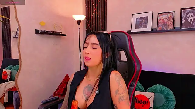 EmmyEvans1 라이브 XXX 채팅