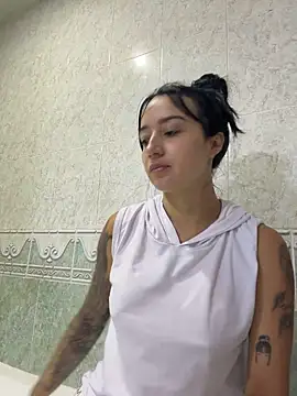 EmmyEvans1 Live XXX-Chat