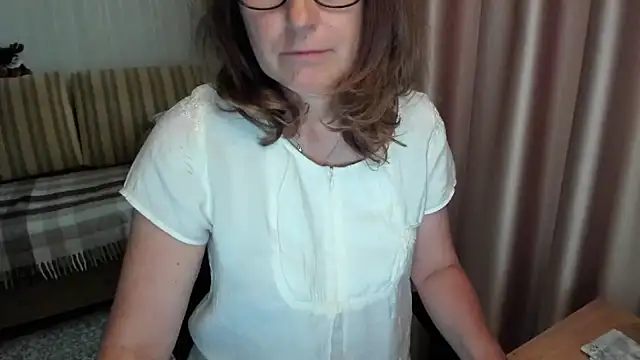 lauraoven Live XXX-chat