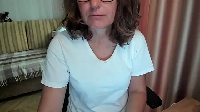 lauraoven's Webcam Show