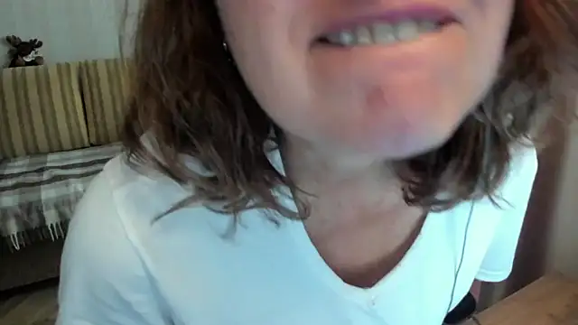 lauraoven's Webcam Show