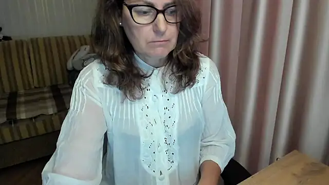lauraoven Live XXX-Chat