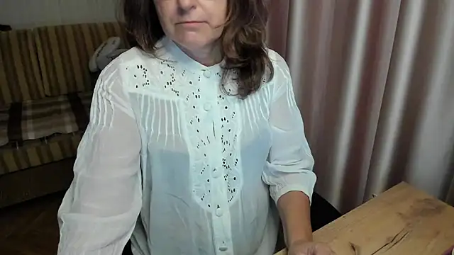 lauraoven's Live Sex Cam Show