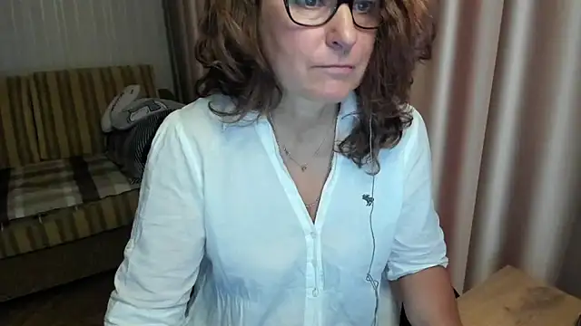 lauraoven's Live XXX Chat