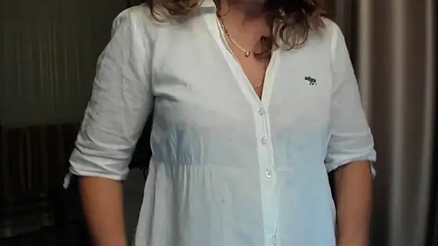 lauraoven live XXX chat