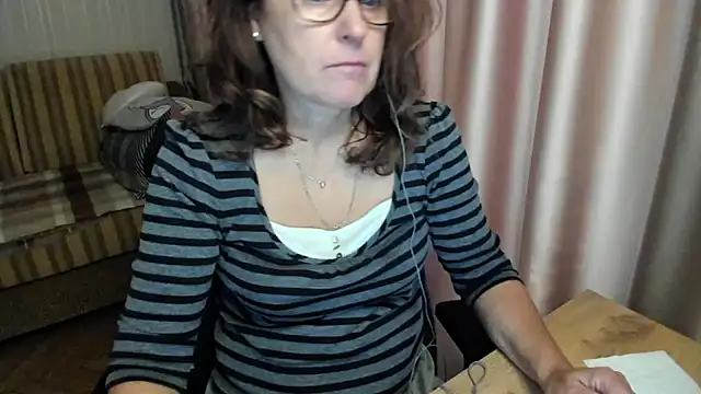 lauraoven webcam show