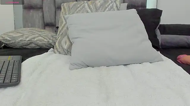 Živá chatovací místnost alyssia_ocean