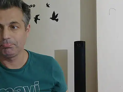izmirdehkn Adlı Modelin Web Kamerası Şovu