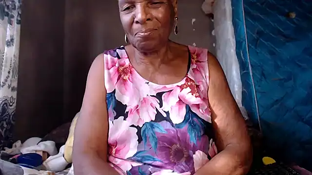 NaughtyGranny's Webcam Show