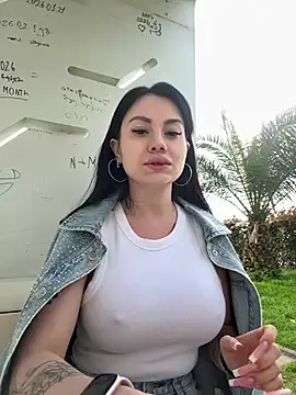 Show modela Wet__Bunny na web-kameri