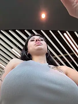 הופעת וובקאם של Wet__Bunny