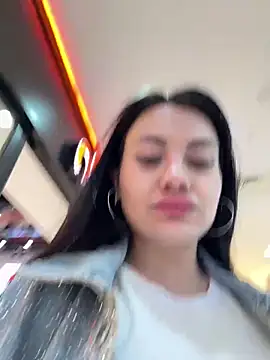 Wet__Bunny: διαδικτυακό σόου στην κάμερα