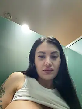 Wet__Bunny Show in webcam