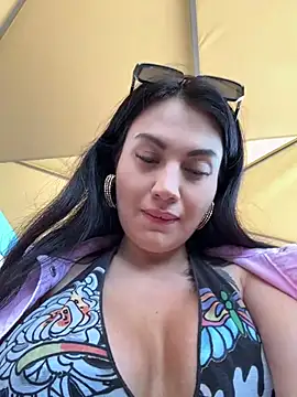Wet__Bunny Show in webcam