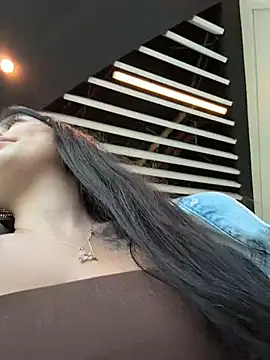 Pokazy przed kamerką – Wet__Bunny