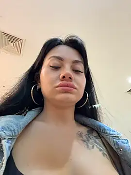 Wet__Bunny Show in webcam