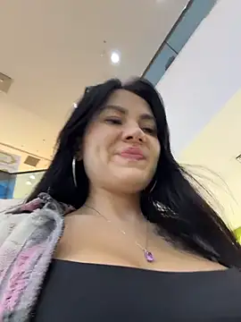 Show modela Wet__Bunny na web-kameri