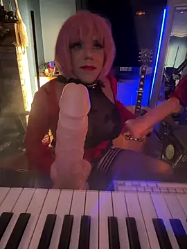 DolceMia84's Webcam Show