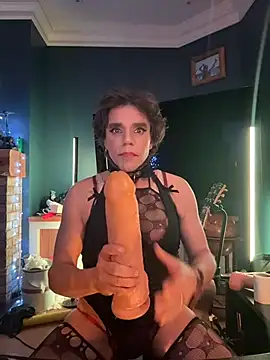 DolceMia84 Webcam show