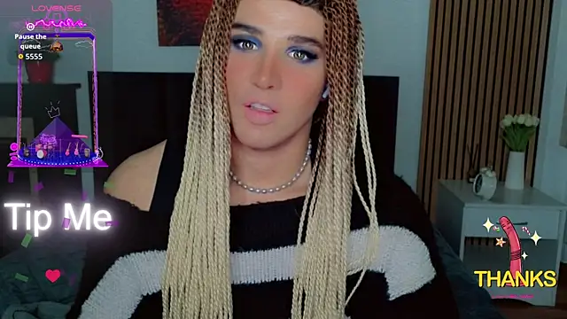HelenSpellman Show in webcam