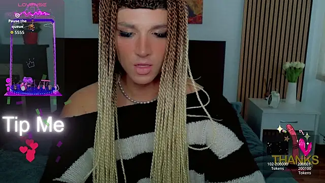 HelenSpellman Show in webcam