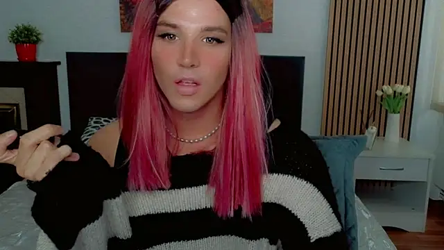 הופעת וובקאם של HelenSpellman