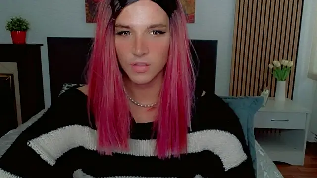 HelenSpellman Show in webcam