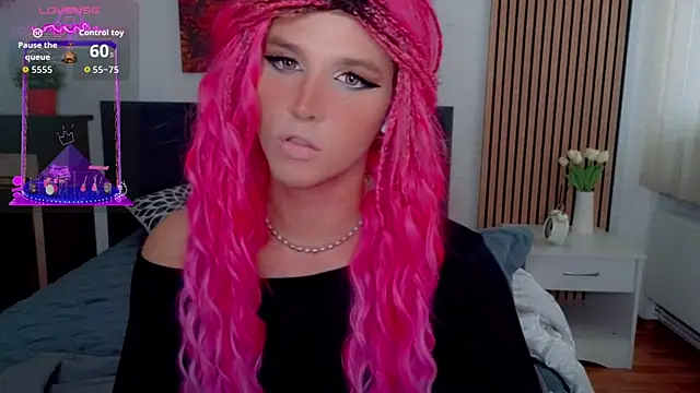 הופעת וובקאם של HelenSpellman