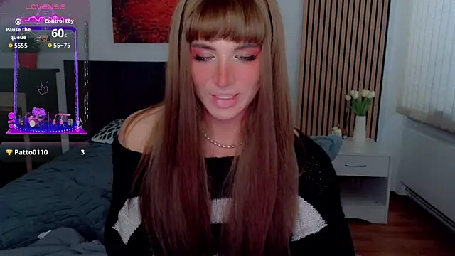 HelenSpellman Show in webcam