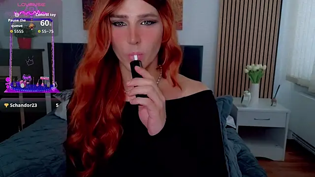HelenSpellman Show in webcam