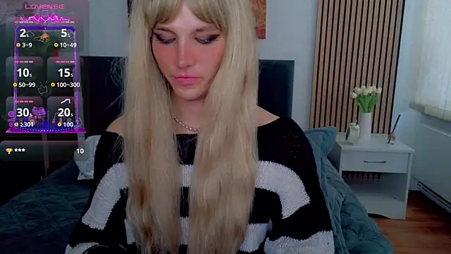 הופעת וובקאם של HelenSpellman