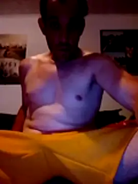 Codymc89: διαδικτυακό σόου στην κάμερα