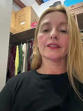 moniquerainx's Webcam Show