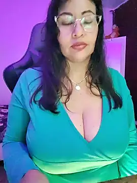 esmeralda_milf's Live XXX Chat