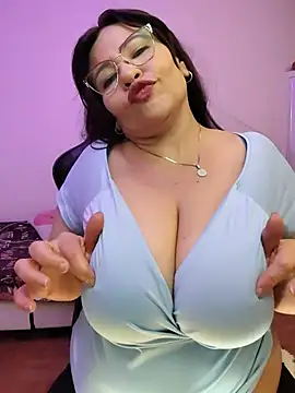 Sembang XXX Secara Langsung esmeralda_milf