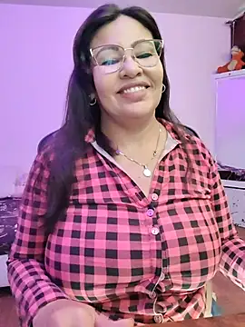 esmeralda_milfn Live XXX chat