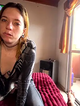 Rabit_Snake Show in webcam