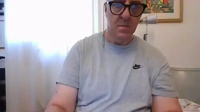 ANONIMO7735's Webcam Show