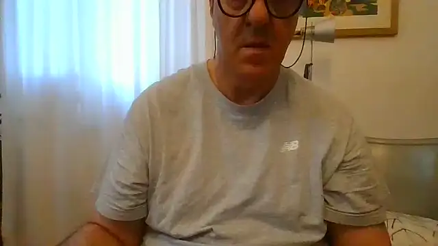 Show modela ANONIMO7735 na web-kameri