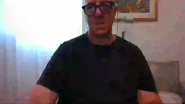 عرض كام ANONIMO7735