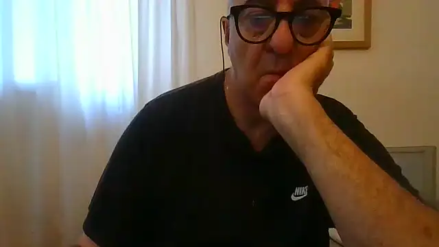 ANONIMO7735's Webcam Show