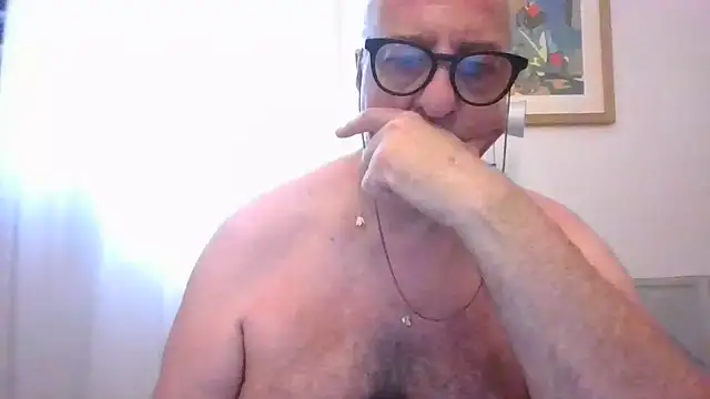 Show modela ANONIMO7735 na web-kameri