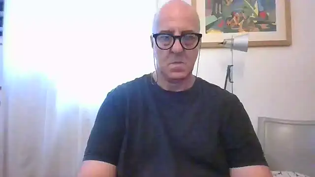 ANONIMO7735 Show in webcam