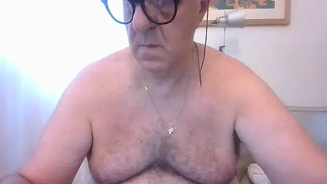 הופעת וובקאם של ANONIMO7735