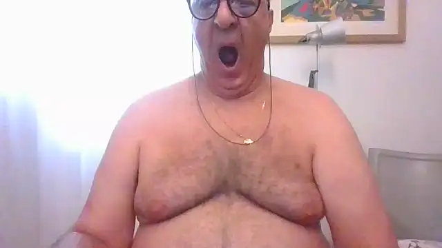 ANONIMO7735 Show in webcam