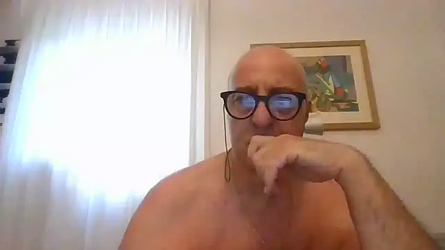 Show modela ANONIMO7735 na web-kameri
